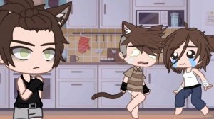 { когда на кухне - включаю свет... } { meme }