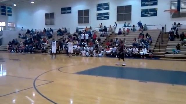 Safari Smith Dunk Contest Champ смотреть онлайн