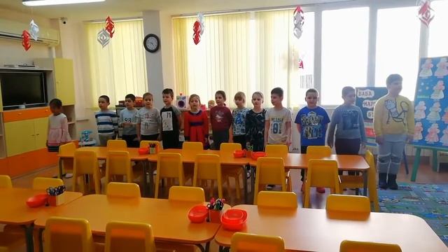 Честита Баба Марта! Выступление наших деток и делаем Мартинички) смотреть онлайн
