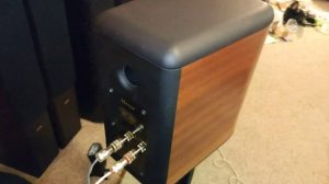 Opera mezza speakers