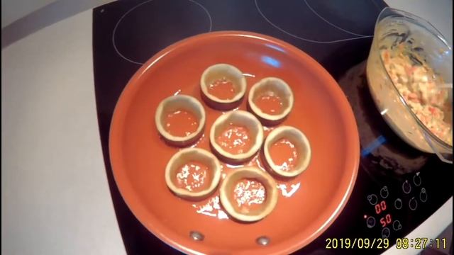 Колечки из баклажана с овощами. смотреть онлайн