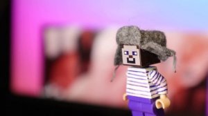 ЭТИМ УСТРОЙСТВОМ КРУТО ИГРАТЬ С КОТОМ! КАК СДЕЛАТЬ СТРИНГШУТЕР ДЛЯ НУБА ИЗ МАЙНКРАФТ?