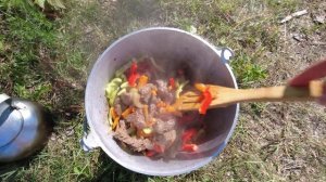 Трое в лодке на реке Белая