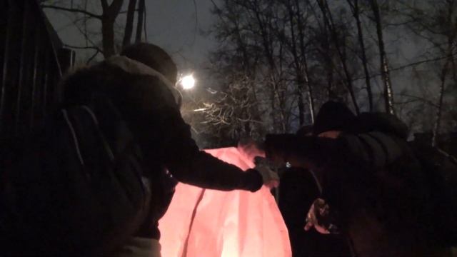 После тренировки в МЭШ для расслабления нужно запустить китайский фонарик смотреть онлайн