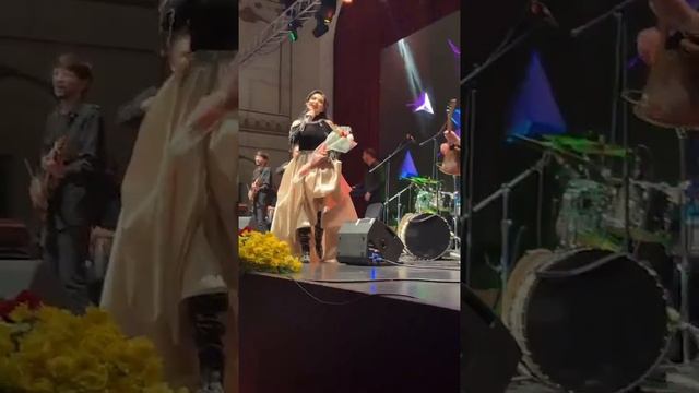 Nilufar Usmonova - Endi senga xatlar yozmayman смотреть онлайн