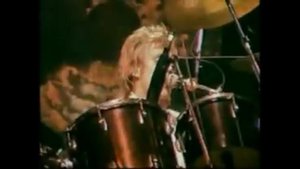 Queen  I'm In Love With My Car (Official Music Video 1975)