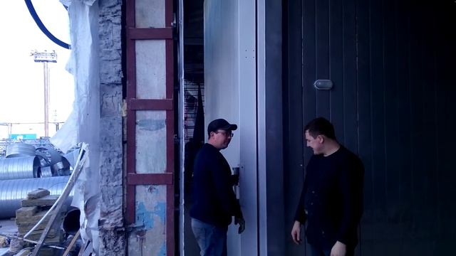Холодильные двери больших размеров