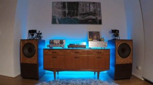 Opera Audio Consonance Cyber & Tannoy Arundel | KT150 valve amp