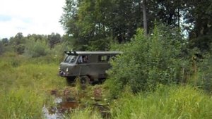 на "вл"ках через брод резина вл-30 уаз по грязи