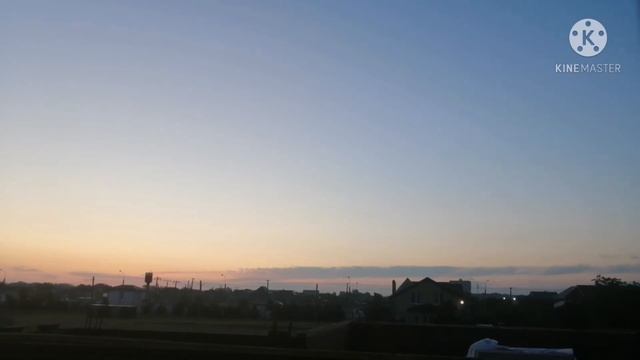 "Абсолютно чистое небо!" Красивый рассвет и пение птиц. (3) смотреть онлайн