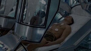 Человека заморозили в криокамере. Единственный шанс продлить свою жизнь,  если у тебя есть деньги.