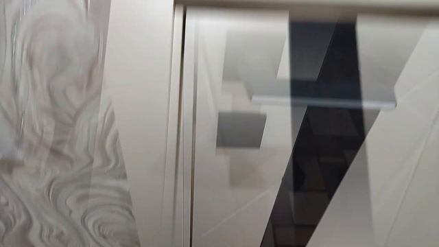 Установка на ул.Горького д.133а..прописался)Двери от компании "DverkoM"..Цвет: Ваниль смотреть онлайн