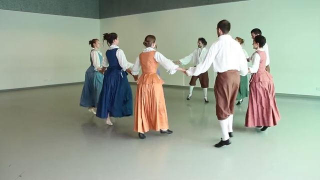 Branle de l'Official смотреть онлайн