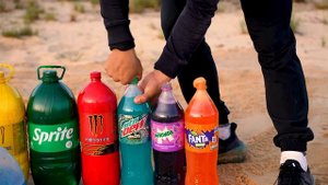 Как сделать значок шестеренки-молота из цемента, радужных шариков Orbeez, Fanta, Coca Cola и Mentos