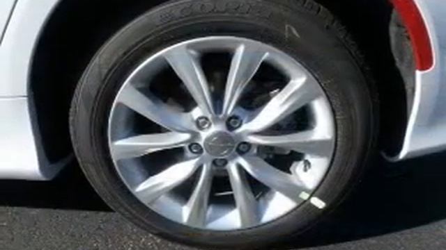 2016 Chrysler 200 JB6102 - Elgin IL смотреть онлайн