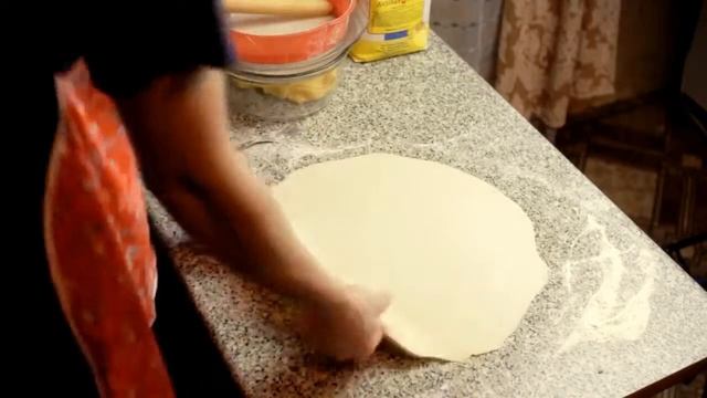 Как приготовить пиццу  Кулинарная книга!