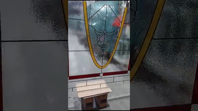 Нижняя-верхняя часть витражной композиции смотреть онлайн