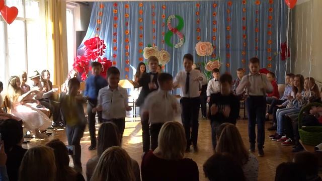 Танец мальчиков - Утренник И в шутку и всерьёз