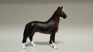 Распаковка перекраса лошади SCHLEICH