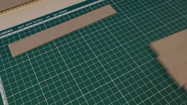 ИГРА В КАЛЬМАРА ИЗ КАРТОНА! РОБОТ ОХРАННИК ПРОТИВ НУБА ИЗ МАЙНКРАФТ В ПЕРЕТЯГИВАНИИ КАНАТА! смотреть онлайн