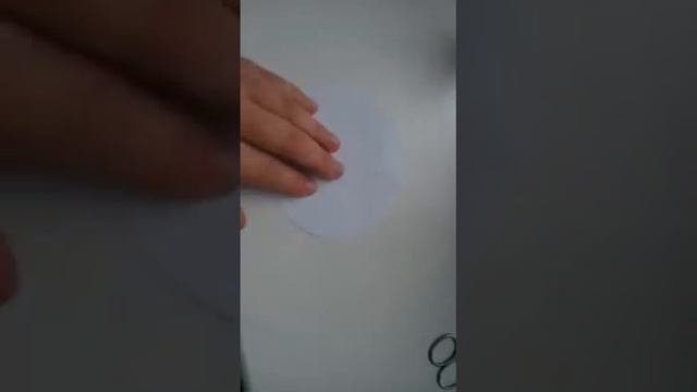 Как сделать бумажный пончик 🍩 смотреть онлайн