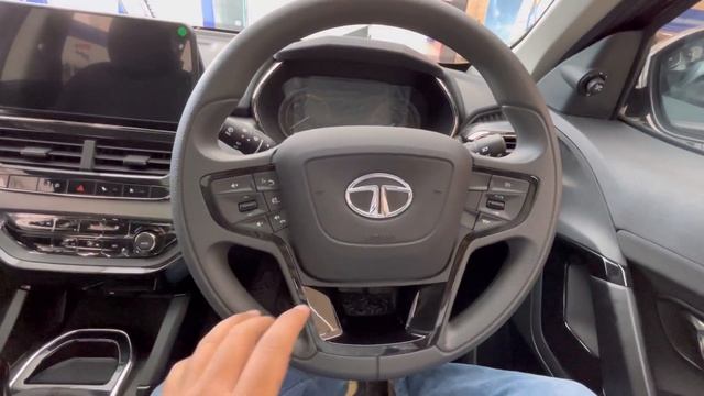 Tata Safari XT Plus Dark Edition 2023||New Safari Dark Edition||Tata Safari Update Dark Edition смотреть онлайн