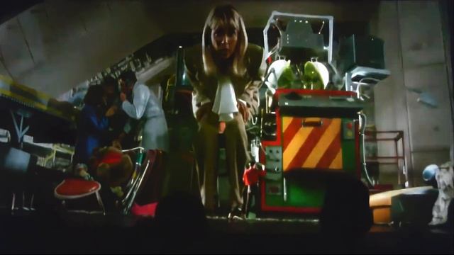 DISNEY WORLD'S HONEY, I SHRUNK THE AUDIENCE Epcot 4K 120FPS REMASTER: GIANTESS DIANE COLLAPSES (SFX