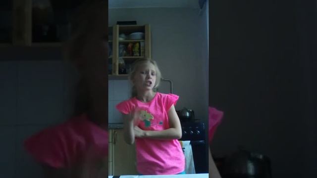 У мамы дома на кухне смотреть онлайн