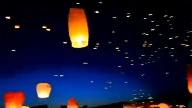 Массовый запуск Небесных фонариков. www.sky-toy.ru смотреть онлайн