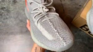 Кроссовки Adidas Yeezy Boost 350 V2 Tali Light