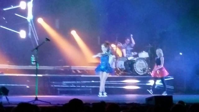 Lindsey Stirling - Prism *LIVE* Providence, Rhode Island 7/12/2016 смотреть онлайн