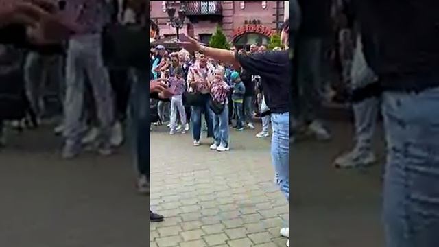 Танцуем на улице смотреть онлайн