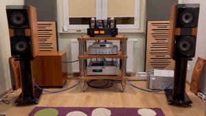 Line Magnetic LM 508, Audio Research CD 9SE, JM Lab Mini Utopia.