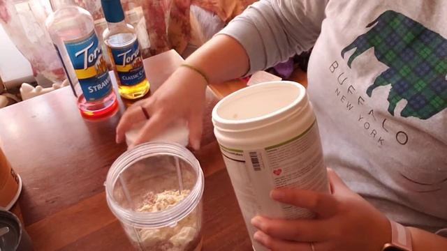 Banana Split shake смотреть онлайн