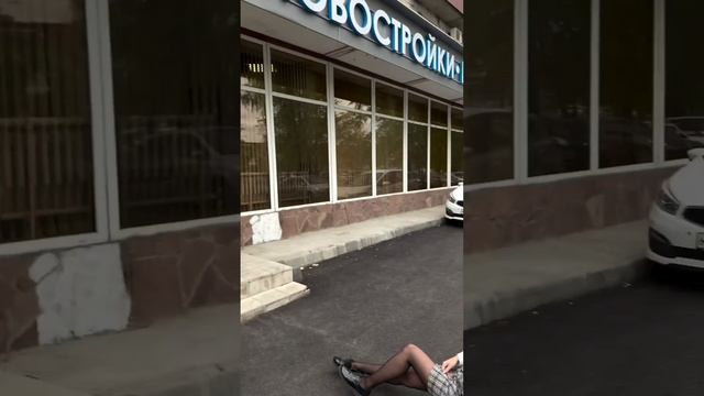 В чем разница между обычным риэлтором и брокером по недвижимости?🤔 #недвижимость #ипотека смотреть онлайн