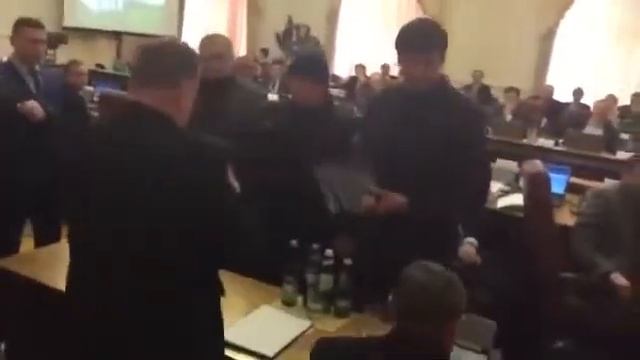 СБУ ДОНЕЦК ЛУГАНСК ДЕБАЛЬЦЕВО НОВОСТИ Арест главы ДСНС Сергея Бочковского при КабМин смотреть онлайн