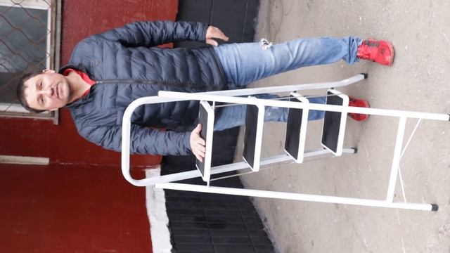 Лестница стремянка складная 4 ступени LadderBel с широкими ступенями смотреть онлайн