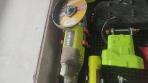 Система хранения инструмента в котельной строящегося дома.