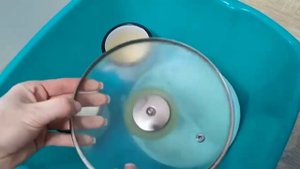 WOWCLEAN который отстирывает пятно и отмывает все поверхности!