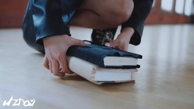 Девочка изгой в школе.