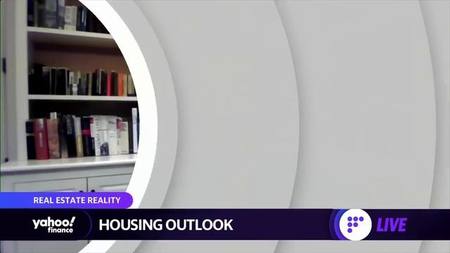 ‘There is a rental housing shortage’ driving up rent prices: Economist смотреть онлайн