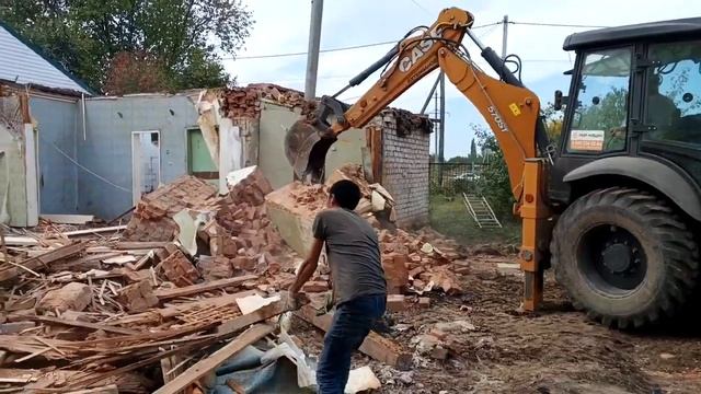 Расчистка участка, демонтаж домов, сараев, гаражей, хоз построек с вывозом мусора смотреть онлайн