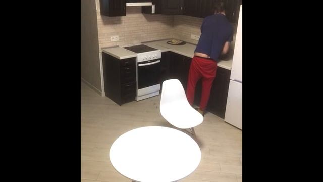 Уборка в квартире меня высилят Собераю Донат смотреть онлайн