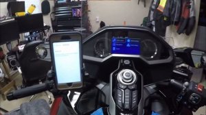 Access Apple Car Play | Sena 50 & Cardo Packtalk phone pairing Honda Goldwing