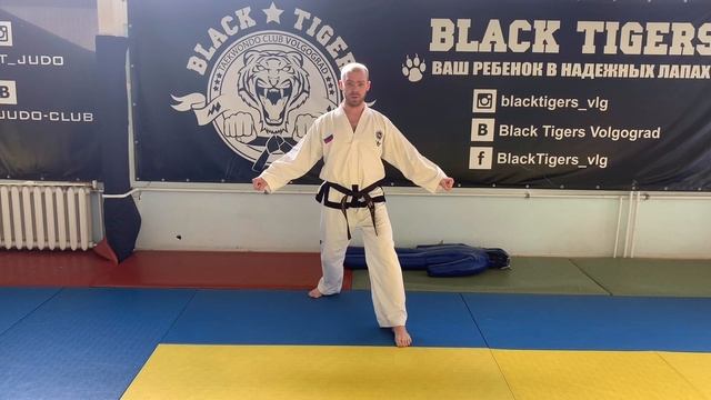 Аттестация на белый пояс с желтой полоской смотреть онлайн