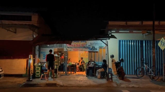 Zoom Out Video смотреть онлайн