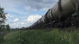 Тепловоз 2ТЭ116 545 "БалтТрансСервис" отправляется со станции Луга-I