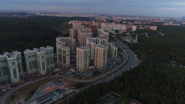 Видеооблет микрорайона Изумрудные холмы Группы Эталон лето 2017. Ч.18.