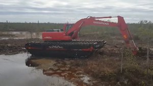Экскаватор-болотоход Swampking