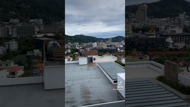Красивый вид на пляж Патонг из апартаментов Bliss Condo by Unity